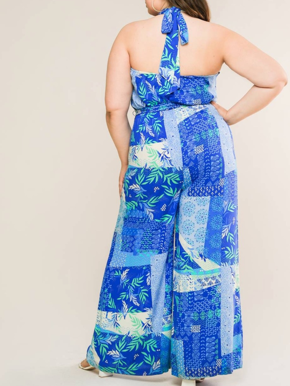 💕PLUS Flying Tomato Halter Patchwork Print Jumpsuit - Picture 5 of 10